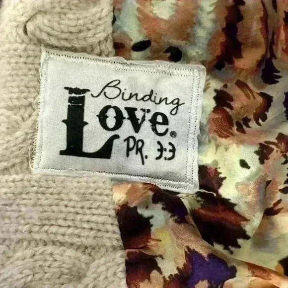 Binding Love Handmade Animal Print Scarf - Picture 3 of 4